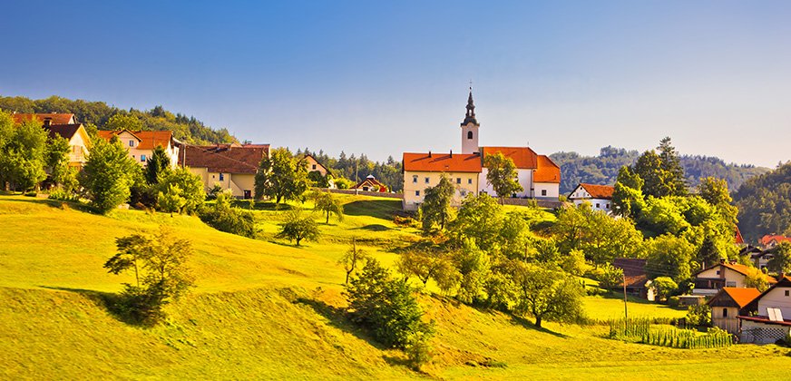Pittoresk dorpje in Slovenië